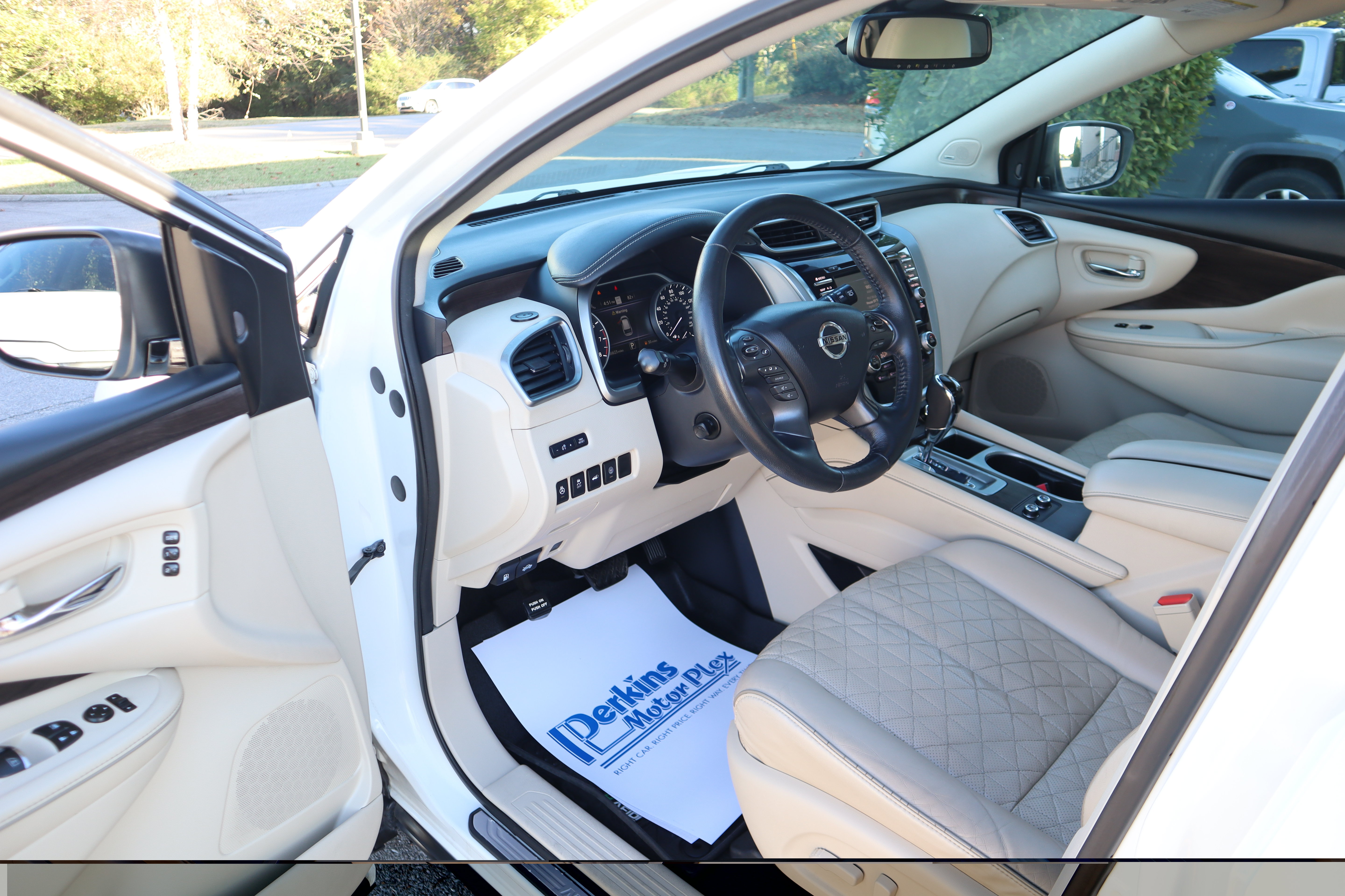 Used 2019 Nissan Murano Platinum AWD/4WD image 3