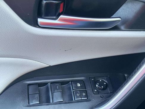 Used 2020 Toyota RAV4 XLE w/ Convenience Package AWD/4WD image 29