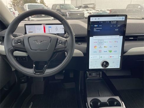 Certified 2023 Ford Mustang Mach-E Premium image 4