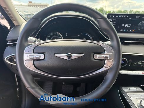 Used 2025 Genesis GV70 2.5T AWD/4WD image 11