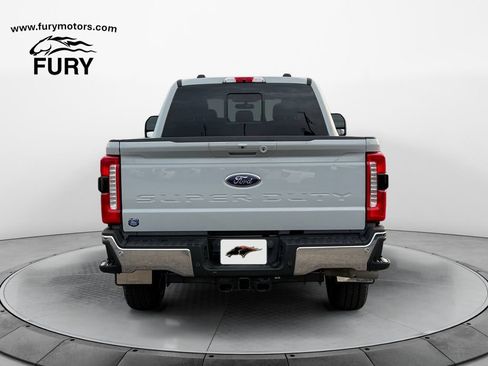 Used 2025 Ford F350 Lariat AWD/4WD image 5