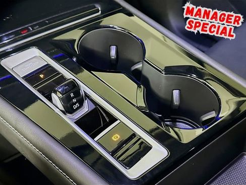 Used 2024 Volkswagen Atlas SEL image 19