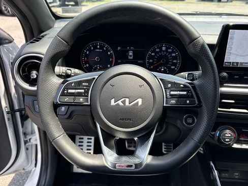 Used 2023 Kia Forte GT-Line w/ GT-Line Premium Package FWD image 19