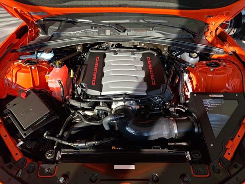 Used 2021 Chevrolet Camaro SS RWD image 27