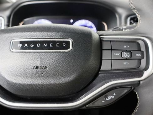 Used 2022 Jeep Wagoneer Series I image 10