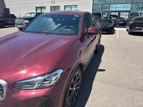 Used 2022 BMW X4 xDrive30i w/ M Sport Package 2 AWD/4WD image 3