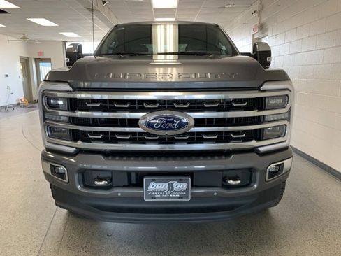 Used 2024 Ford F350 Platinum w/ FX4 Off-Road Package image 4
