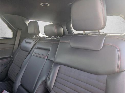 Used 2025 Ford Explorer ST-Line image 25