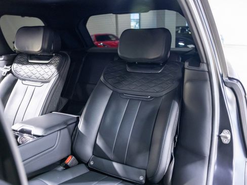 Used 2024 Land Rover Range Rover SV image 35