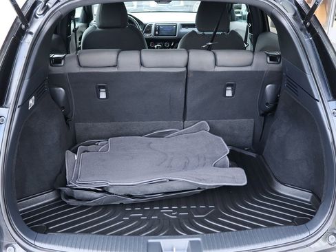 Used 2021 Honda HR-V Sport image 22