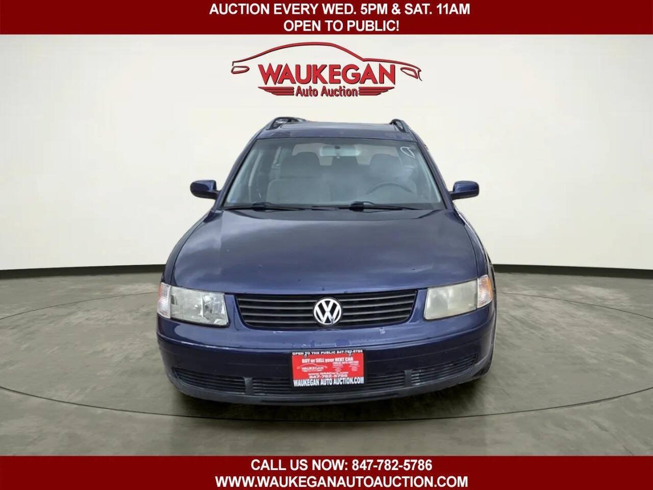 Used 2000 Volkswagen Passat GLS FWD image 2