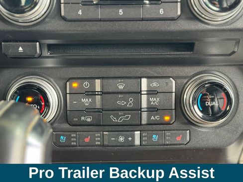Used 2018 Ford F150 Lariat w/ Equipment Group 502A Luxury AWD/4WD image 23