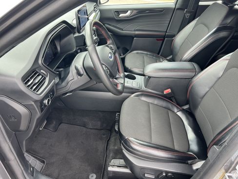 Used 2024 Ford Escape ST-Line AWD/4WD image 18