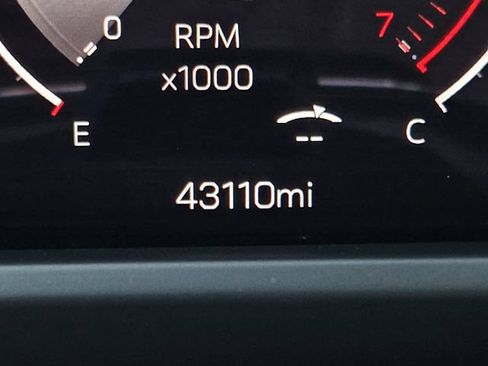 Used 2024 GMC Acadia Denali w/ Super Cruise Package FWD image 30