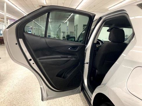 Used 2019 Chevrolet Equinox LT image 38