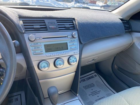Used 2007 Toyota Camry LE image 17