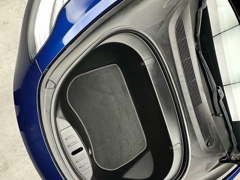 Used 2018 Tesla Model 3 Long Range image 39