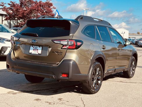 Certified 2025 Subaru Outback Onyx Edition XT w/ Popular Package #2 image 7