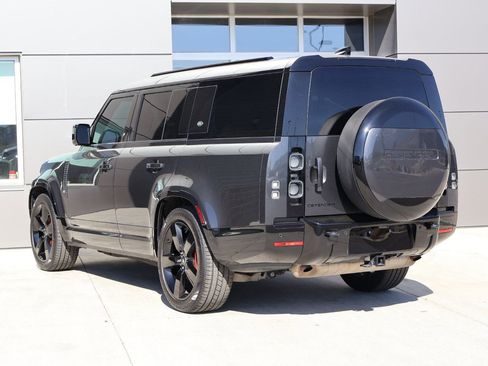Used 2024 Land Rover Defender 130 X AWD/4WD image 10