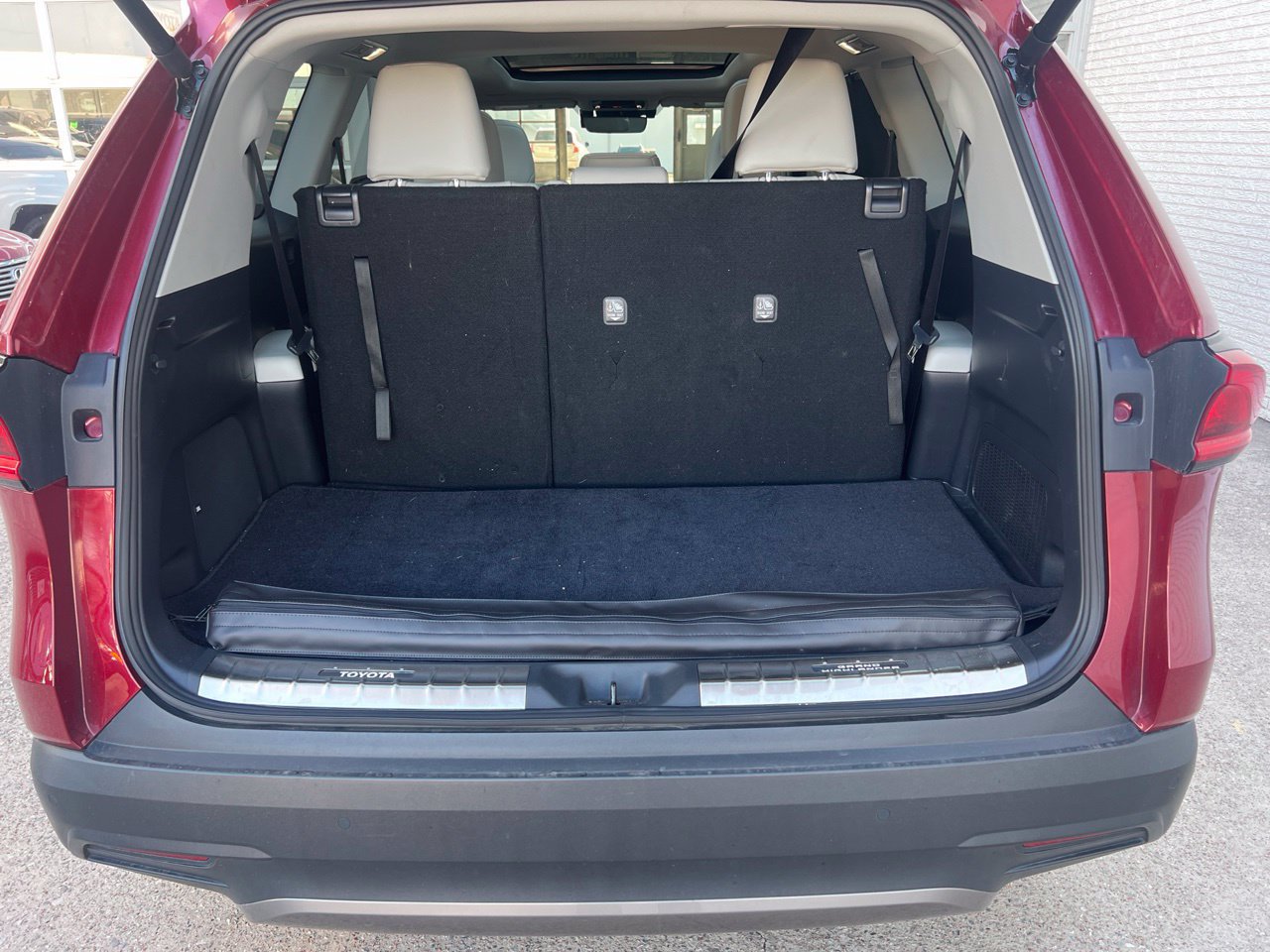 Used 2025 Toyota Grand Highlander FWD image 21