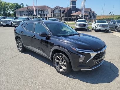 Used 2025 Chevrolet Trax LT w/ LT Convenience Package