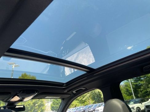 Used 2020 BMW X5 xDrive40i w/ Premium Package AWD/4WD image 17