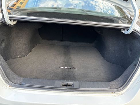 Used 2025 Nissan Sentra S image 26