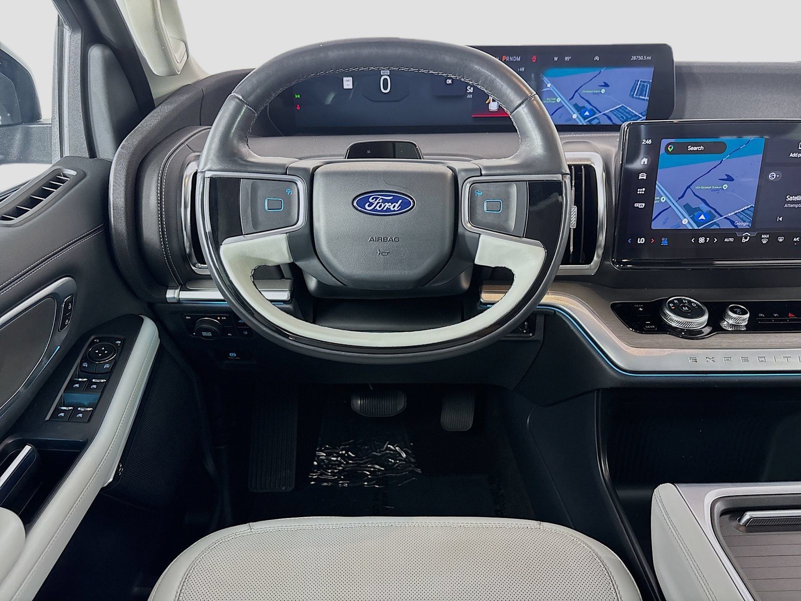 Used 2025 Ford Expedition Platinum w/ Driver's Package AWD/4WD image 24