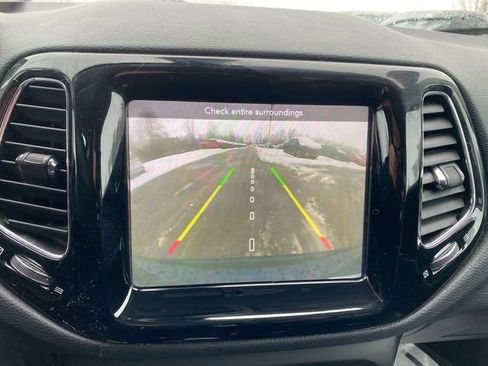 Used 2020 Jeep Compass Limited image 14