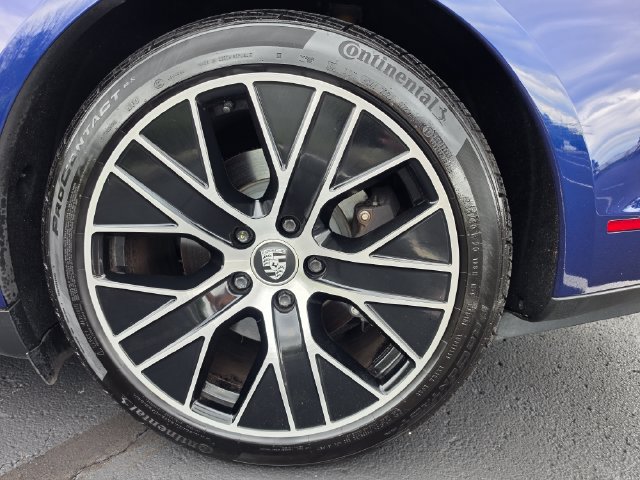 Used 2021 Porsche Taycan RWD image 12