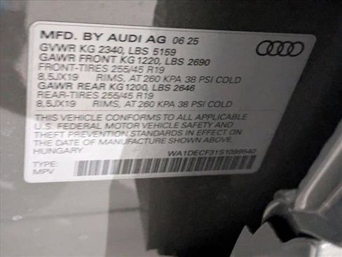 New 2025 Audi Q3 2.0T Premium image 19