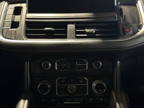 Used 2021 Chevrolet Tahoe RST AWD/4WD image 19