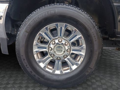 Used 2019 Ford F250 XLT w/ XLT Premium Package AWD/4WD image 22