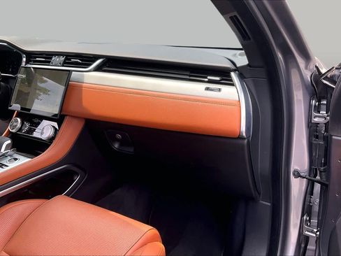 Used 2025 Jaguar F-PACE R-Dynamic S AWD/4WD image 18