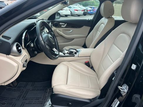 Used 2018 Mercedes-Benz C 300 4MATIC Sedan image 16