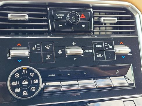 New 2026 Nissan Armada SL image 22