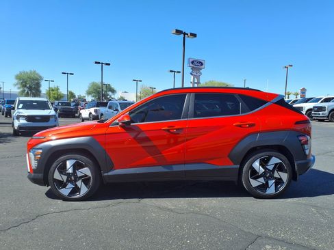 Used 2024 Hyundai Kona Limited FWD image 3