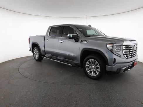 Certified 2025 GMC Sierra 1500 Denali RWD image 2