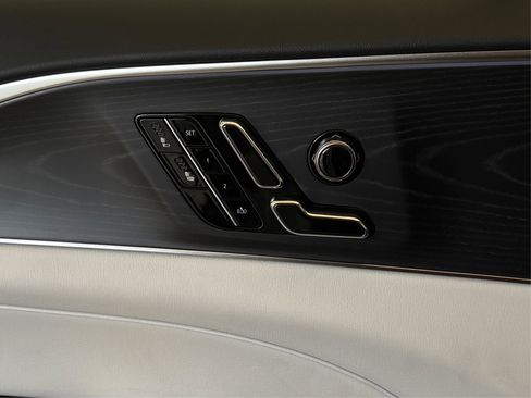 New 2026 Cadillac Lyriq Luxury image 31