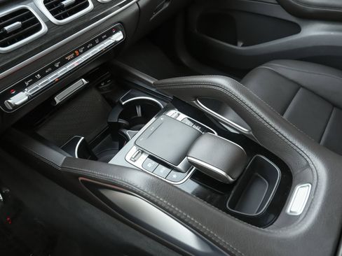 Used 2020 Mercedes-Benz GLE 350 4MATIC image 10