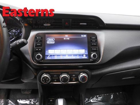 Used 2023 Nissan Kicks SV image 12