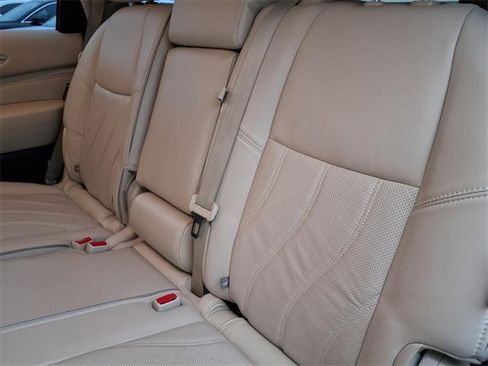 Used 2019 INFINITI QX60 Luxe w/ Essential Package image 9