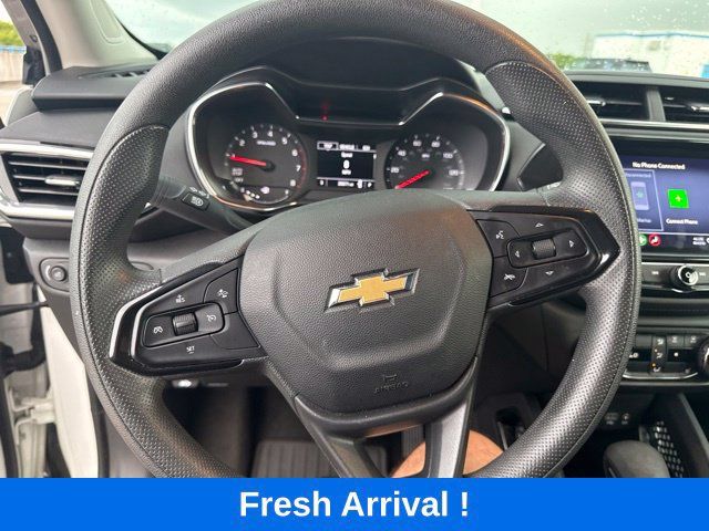 Used 2023 Chevrolet TrailBlazer LT w/ Convenience Package FWD image 6