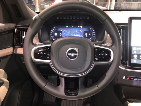 New 2026 Volvo XC90 B6 Plus w/ Protection Package Premier image 16