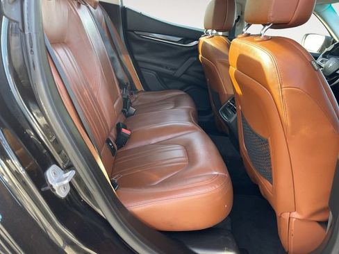Used 2015 Maserati Ghibli RWD image 27