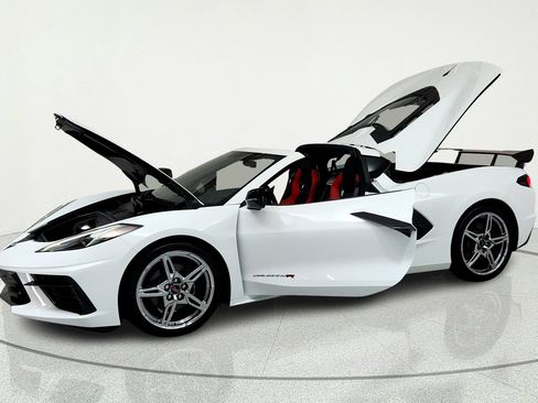Used 2023 Chevrolet Corvette Stingray Premium Cpe RWD image 9