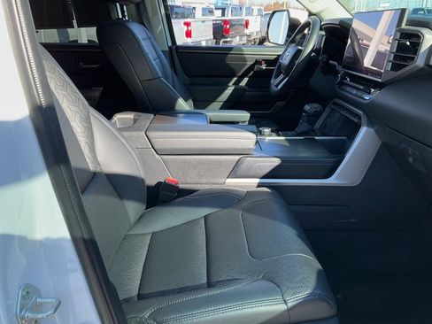 Used 2024 Toyota Sequoia Limited image 21