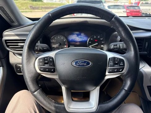 Certified 2023 Ford Explorer XLT w/ Equipment Group 202A AWD/4WD image 20