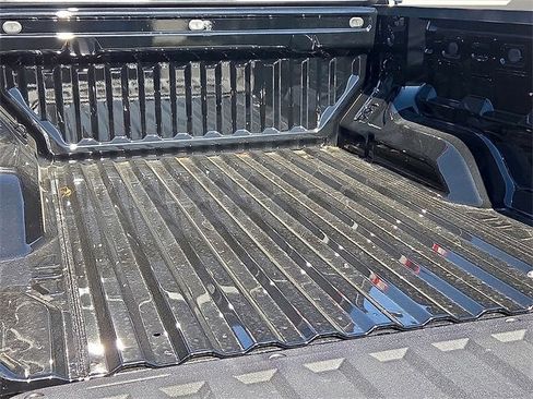 New 2026 Chevrolet Colorado Z71 image 11