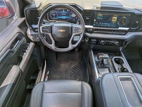 Used 2022 Chevrolet Silverado 1500 LTZ w/ LTZ Premium Package AWD/4WD image 21